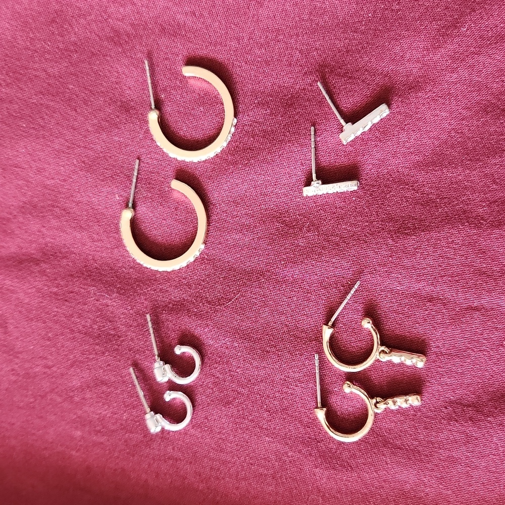 Four Pairs of Earring